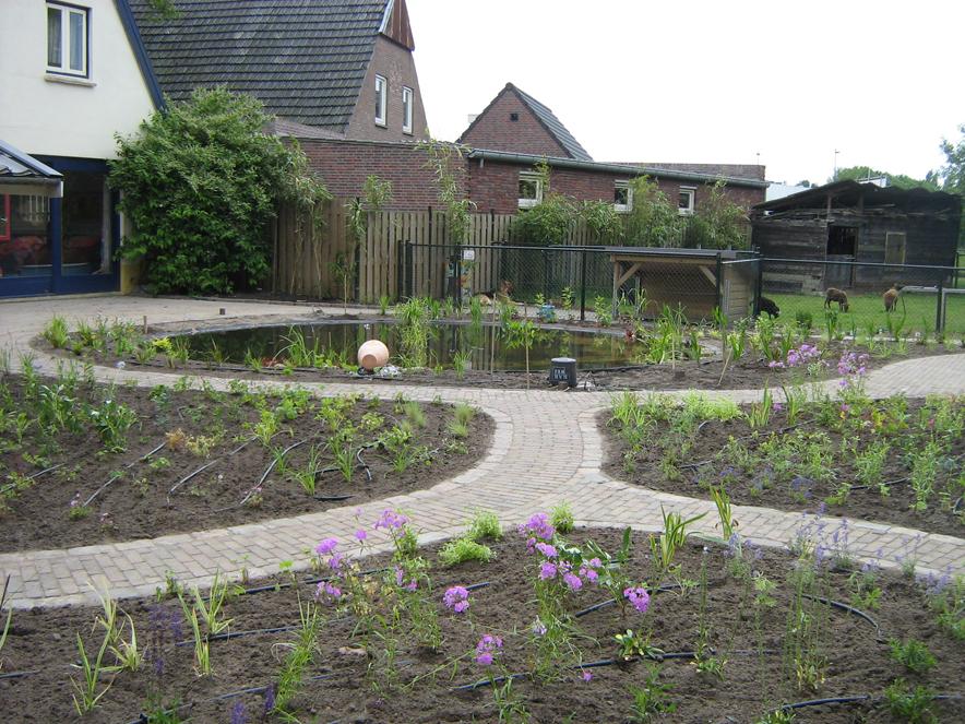 06 Tuinaanleg Engelse cottagetuin Vlijmen 6