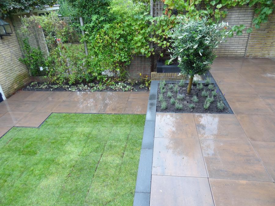 06 Tuinaanleg met sierbestrating Naarden