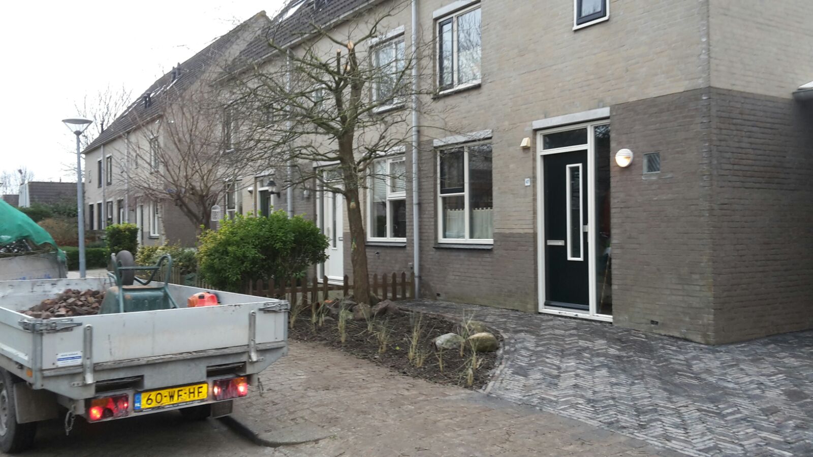 Tuin met bestrating in Hoorn